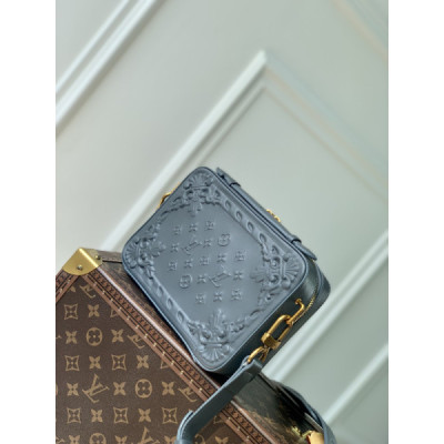 LV -Handle Soft Trunk-M21677-21.5 x 15 x 7CM