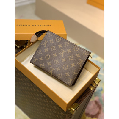 Louis Vuitton Toiletry Pouch -19* 15*6CM