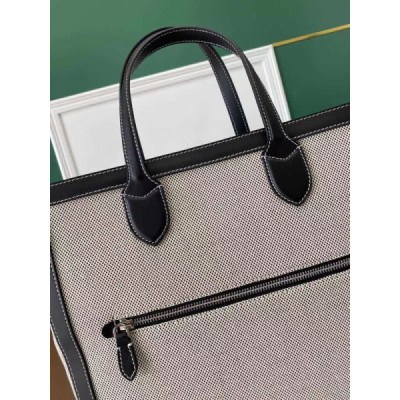 Burberry Tote-35.5 x 8.5 x 38CM