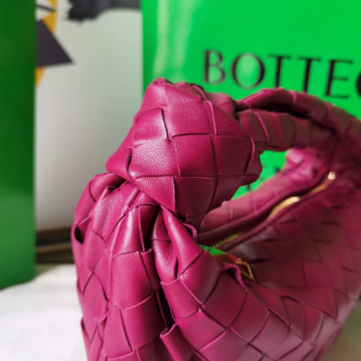 Bottega Veneta Jodie Hobo-23x28x8CM