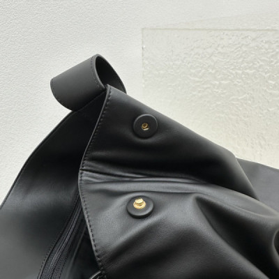 MiuMiu Hobo Tote-38.5*11*39CM