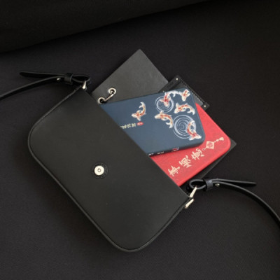 FendI Baguette Bag-19×14×4CM