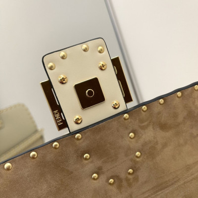 FendI Medium Baguette Bag-26x15x4CM