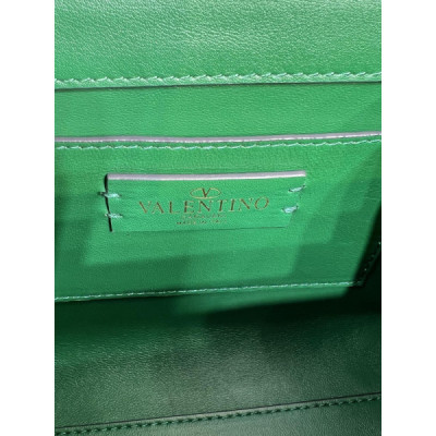 Valentino Vlogo Signature Chain Bag-19*13*9CM