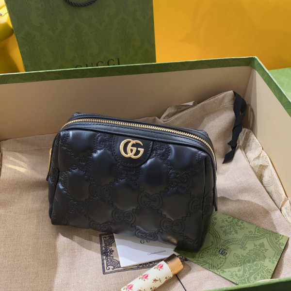 Gucci GG Matelassé Cosmetic Bag-16*12.5*9CM