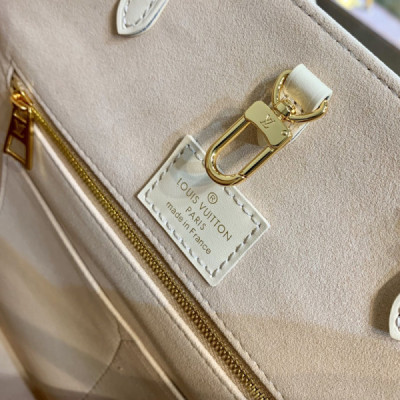 Louis Vuitton x YKOnthego Handbag-35 x 27 x 14 CM