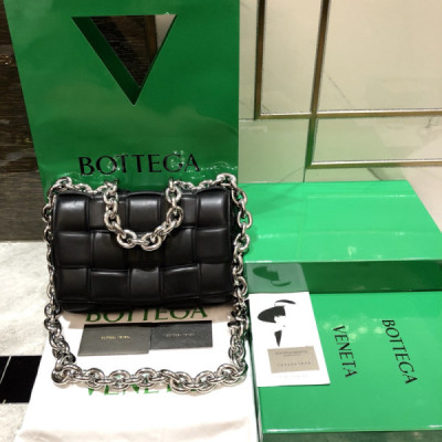 Bottega Veneta Padded Cassette Bag-26*18*8CM