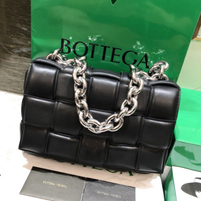 Bottega Veneta Padded Cassette Bag-26*18*8CM