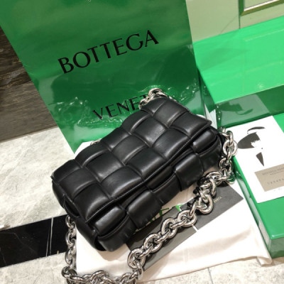 Bottega Veneta Padded Cassette Bag-26*18*8CM