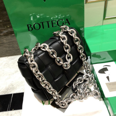 Bottega Veneta Padded Cassette Bag-26*18*8CM