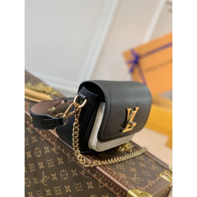 Louis Vuitton Lockme Tender Handbags PM- M58554-19*13*8CM