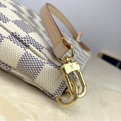 Louis Vuitton Pochette Accessoires-21*13*3CM