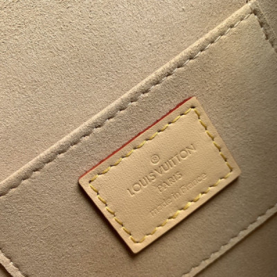 Louis Vuitton Mini Dauphine Bag-20*15*9CM