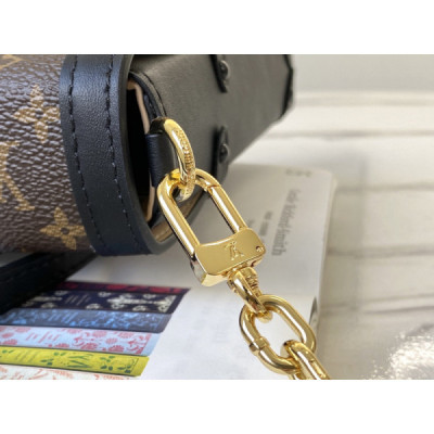 Louis Vuitton Trunk Vertical-11*17.5*3.5CM