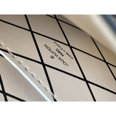 Louis Vuitton Trunk Vertical-11*17.5*3.5CM