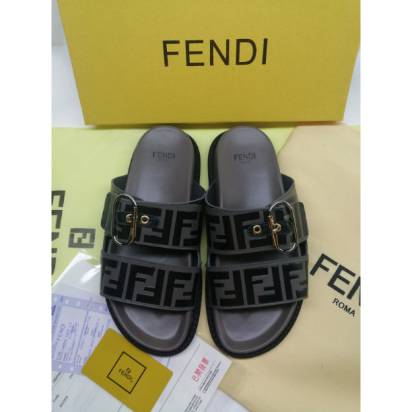 Fendi Slides