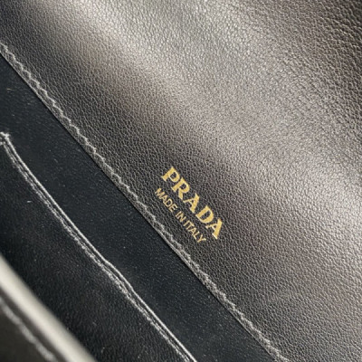 Prada 1BP020 Saffiano Chain Bag-20*12*4CM