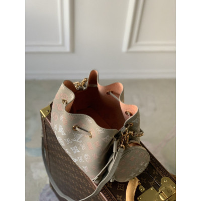 Louis Vuitton Bella Tote Bag-M57201-19*22*14CM