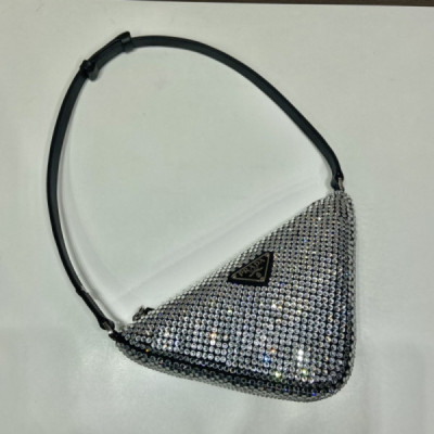 Prada Triangle Handbags lNQ044-26*15*5.5CM