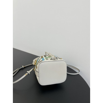 Fendi Mini Mon Tresor Bag -12x18x10CM