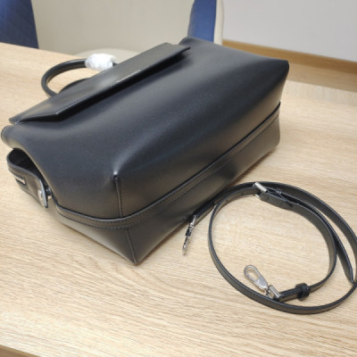 Burberry Tote Bag-28 x 13 x 23CM