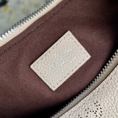 Louis Vuitton Why Knot Handbag-28*34*12CM