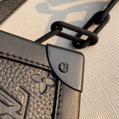 Louis Vuitton Soft Trunk-25x17x9.5M