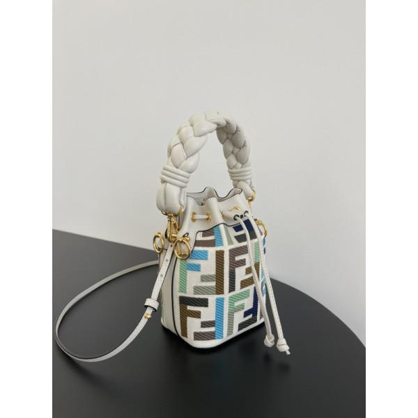 Fendi Mini Mon Tresor Bag -12x18x10CM