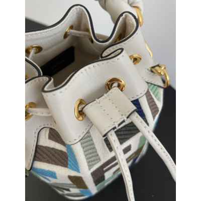 Fendi Mini Mon Tresor Bag -12x18x10CM