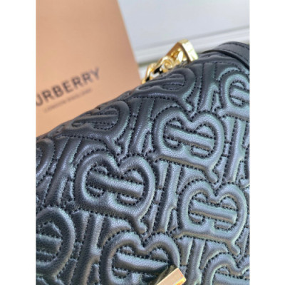 Burberry Small Quilted TB Bag-21*6*16CM