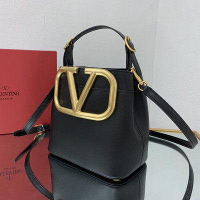 Valentino Garavani SuperVee Bag-20*19*12CM