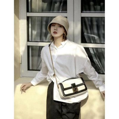 Fendi Medium Baguette Bag-26x15x4CM