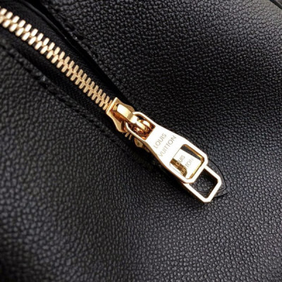 Louis Vuitton Montaigne MM-33*23*15CM