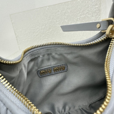 MiuMiu Wander Hobo Bag-20*6*17CM