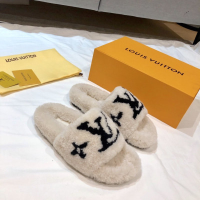 Louis Vuitton Wool Slippers