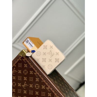 Louis Vuitton Wallet-M81558-11.5 x 10.5 x 2CM