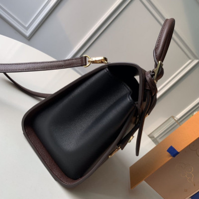 Louis Vuitton Arch Handbags-22*20*13CM