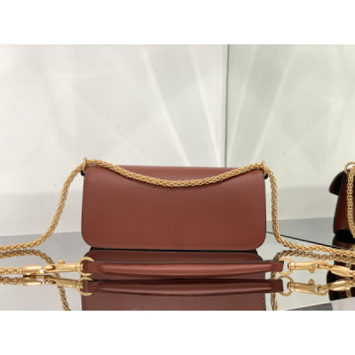 Valentino Garavani Locò Shoulder Bbag In Calfskin With Metallic VLogo-27*13*6CM