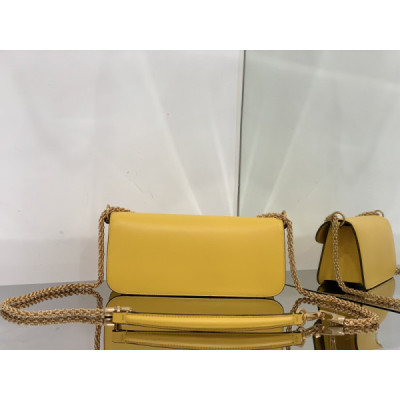 Valentino Garavani Locò Shoulder Bbag In Calfskin With Metallic VLogo-27*13*6CM