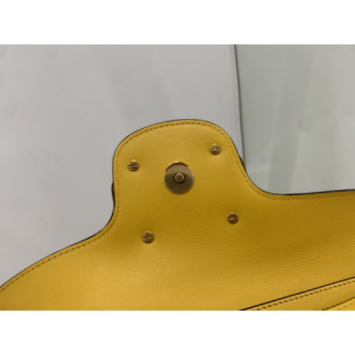 Valentino Garavani Locò Shoulder Bbag In Calfskin With Metallic VLogo-27*13*6CM