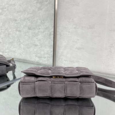 Bottega Veneta Padded Cassette Bag-26*18*8CM