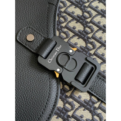 Diro Saddle Messenger Bag-31 x 23 x 8CM