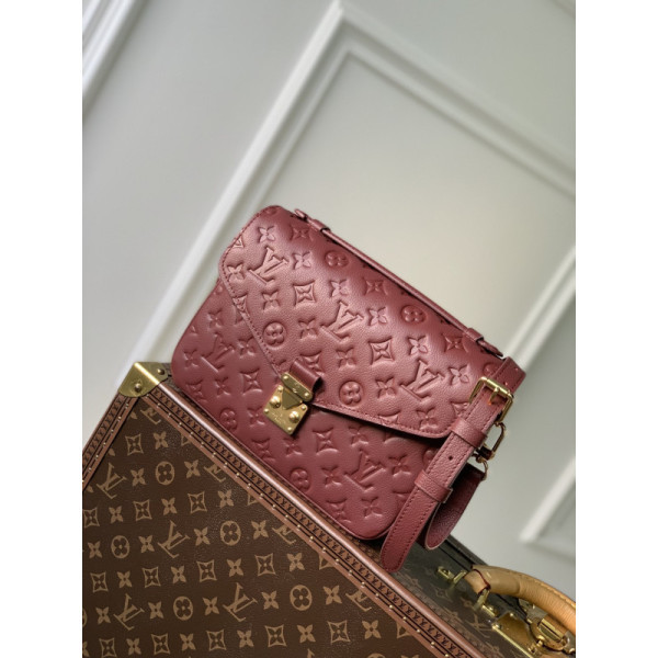 Louis Vuitton Pochette Metis Handbags-25*19*7CM