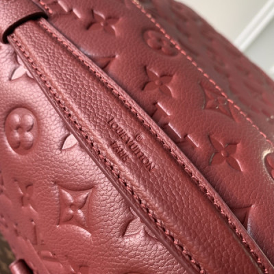 Louis Vuitton Pochette Metis Handbags-25*19*7CM