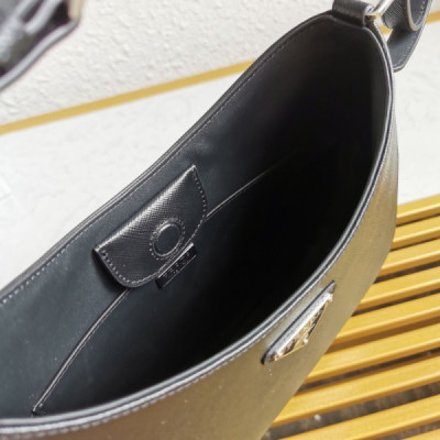 Prada Cleo Handbags-30X18.5X4CM