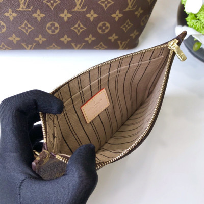 Louis Vuitton Neverfull MM (Brown Inside) -32*29*17CM