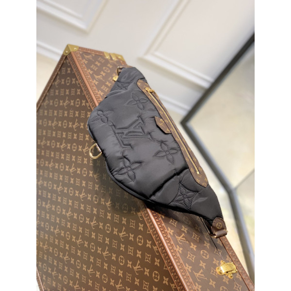 Louis Vuitton Pillow Maxi Bum Bag-44 x 24 x 7CM