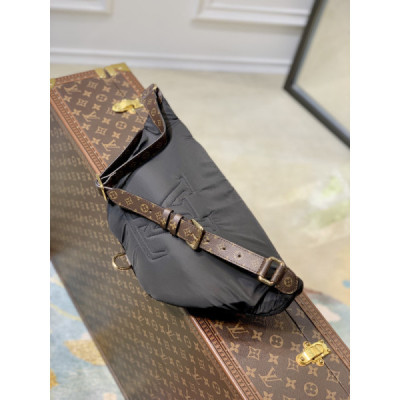 Louis Vuitton Pillow Maxi Bum Bag-44 x 24 x 7CM