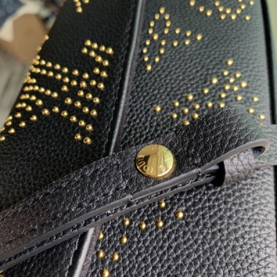 Louis Vuitton Wallet on Chain Ivy-23.5 x 12.0 x 4.3 CM