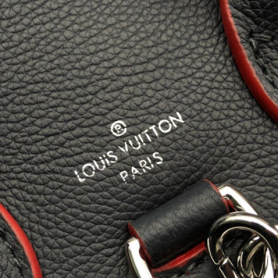 Louis Vuitton Backpack M54573-16*19.4*10CM